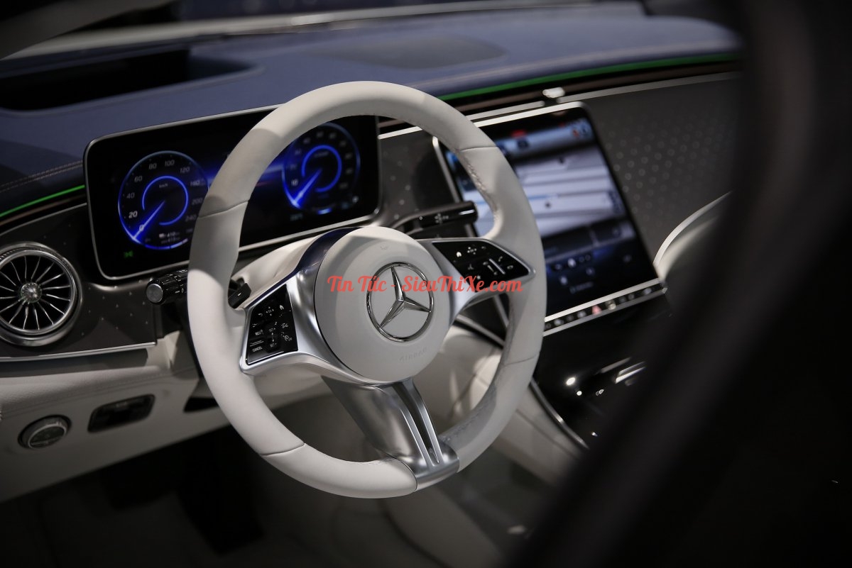 2023-Mercedes-EQE-Sedan-17-674-1994-6810-1630995174.jpg